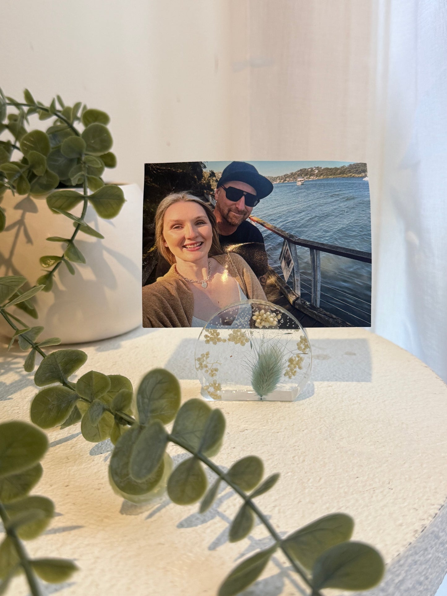 Arch Photo Holder - b