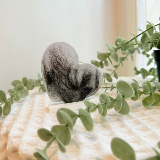 Heart memorial plaque with stand