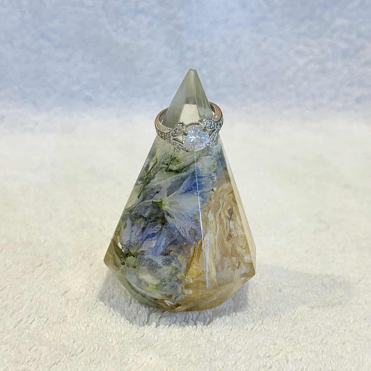 CORAL - Small Ring Holder