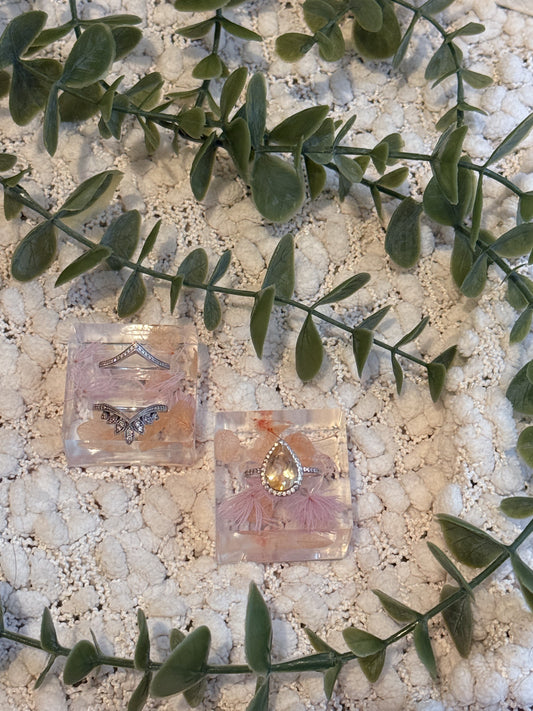 Square Floral Ring holder set