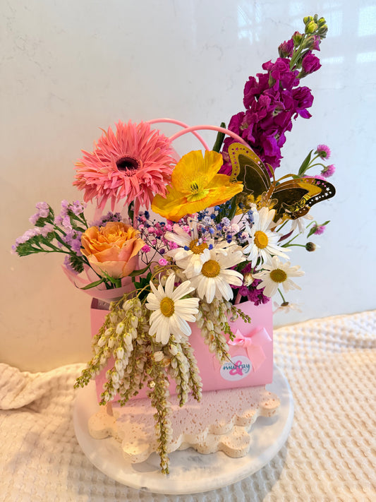 Alexiah Kalogiannis - fresh flowers