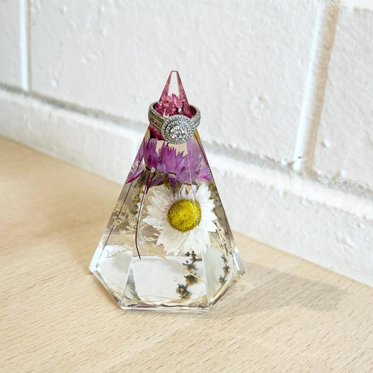 BREE - A Large Ring holder